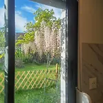 Διαμέρισμα Exquisite Tiny House With Garden And Air Con - Between Paris-disneyland - 3mins From Train Station